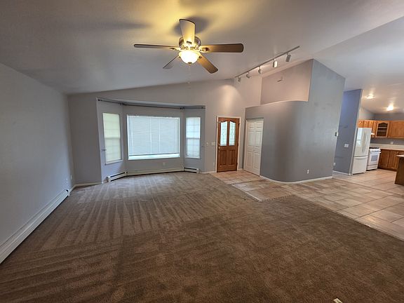 4th image of 615 Shadowbrook Dr