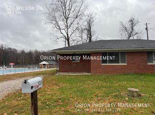 323 Wilson St, Bloomfield, IN 47424