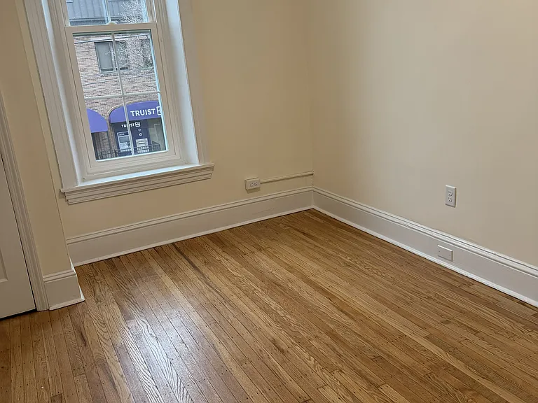 107 S Orange St #2W — Photo 5