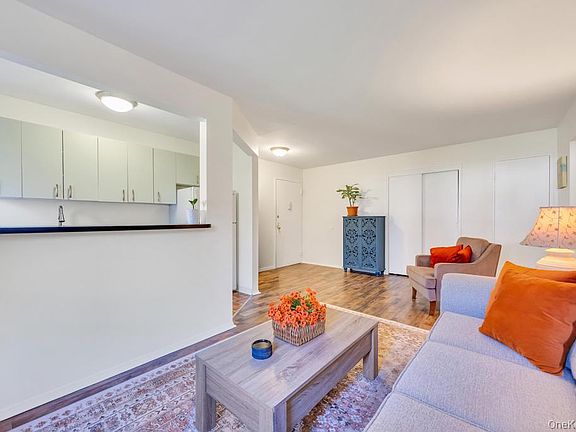 5th image of 49 Mildred Place #4A