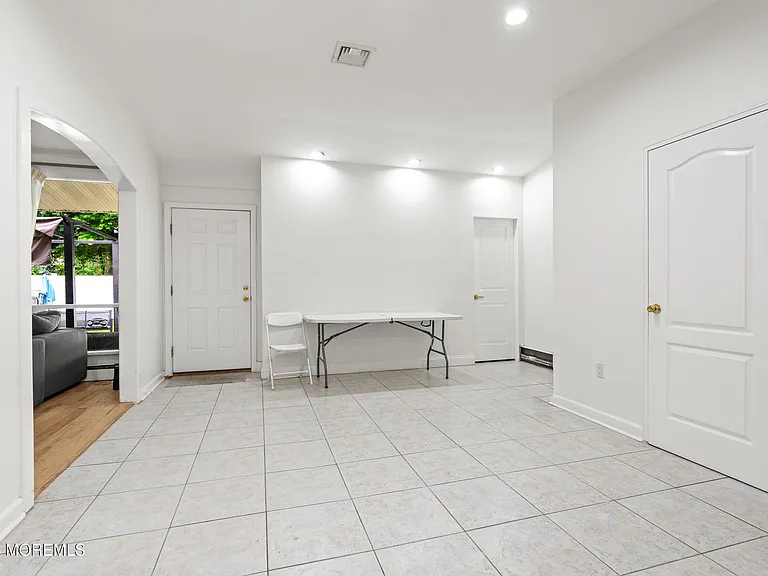 606 Deal Rd — Photo 16
