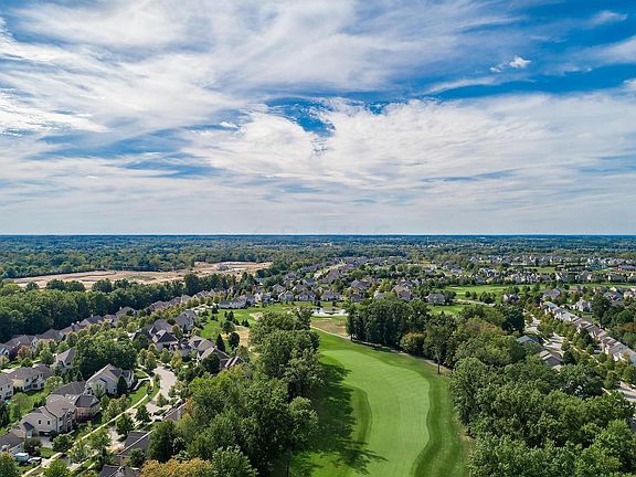 5th image of 4706 Village Club Dr