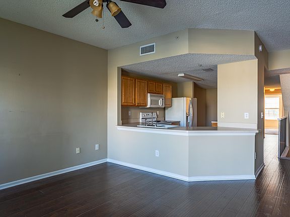 3rd image of 1005 Bella Vista Blvd #17-107