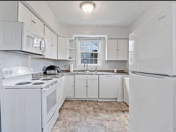 4th image of 1244 Wallace St
