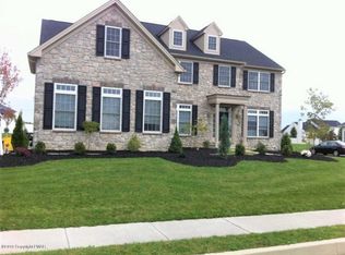4525 Farrcroft Dr, Easton, PA 18040