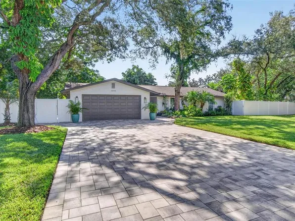 1002 N FLORIDA AVENUE, TARPON SPRINGS, FL 34689