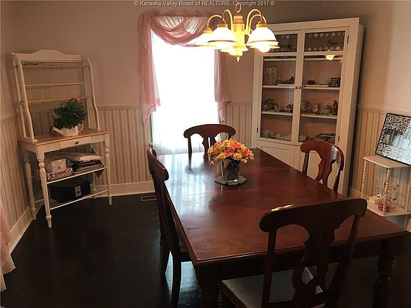 5th image of 312 Henson Ave