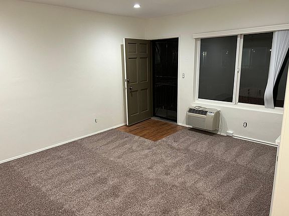 2nd image of 4580 Glacier Ave APT 20
