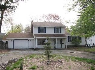 221 Lear Rd, Avon Lake, OH 44012