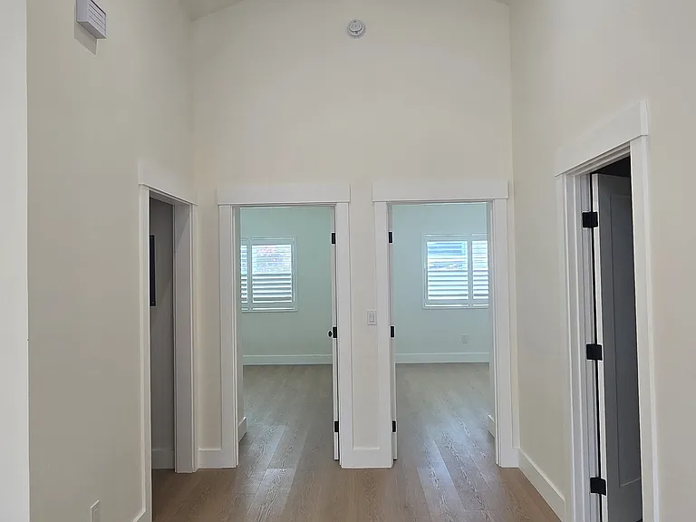 10051 Starr Rd #B — Photo 14