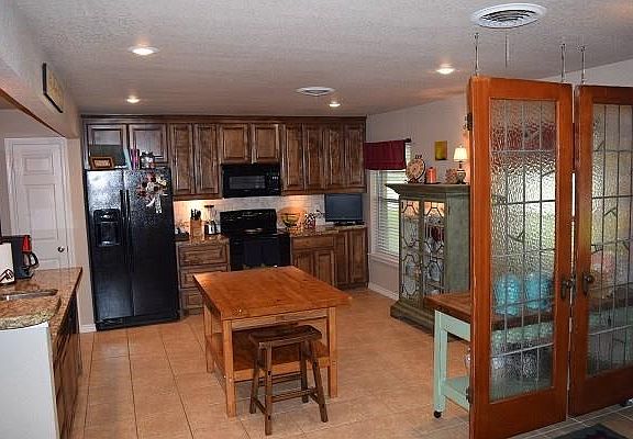 5th image of 603 W Nash Dr