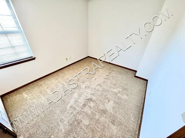 14942 Riggs St — Photo 11