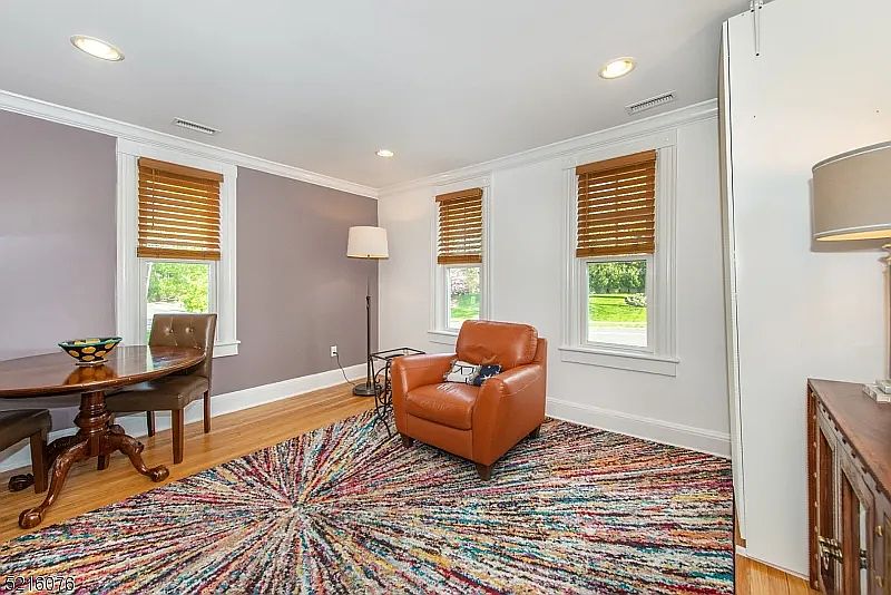 Spacious, light drenched living room