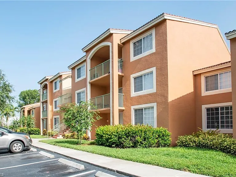 1220 Wildwood Lakes Blvd #201 — Photo 16