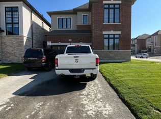 130 Wraggs Rd, Bradford West Gwillimbury, ON L3Z 4N2