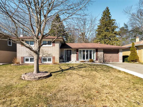 126 Woodlawn Cres, Kingsville, ON N9Y 1Y6