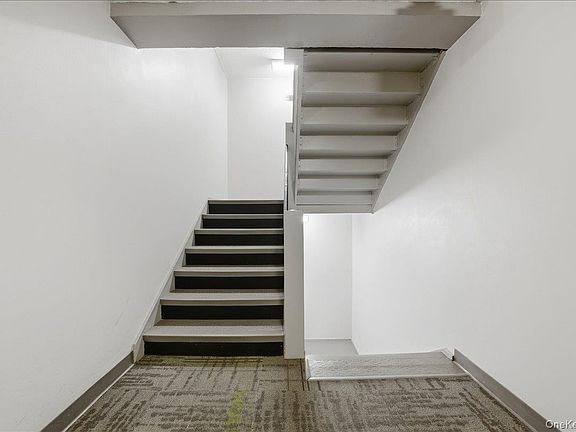 5th image of 161 Pearsall Drive #2B
