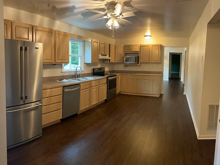 581 Running Bear Ct — Photo 5