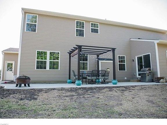 5th image of 3007 Clearbrook Dr