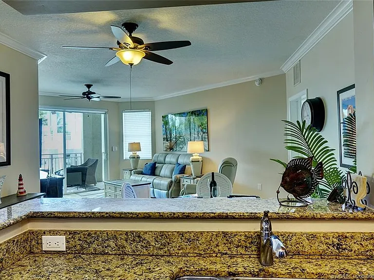 975 NW Flagler Ave #306 — Photo 10