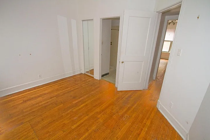5335-5345 S. Kimbark Avenue — Photo 17
