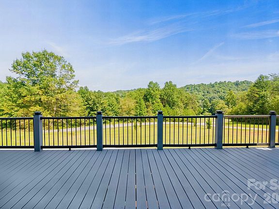 5th image of 456 Hickory Loop