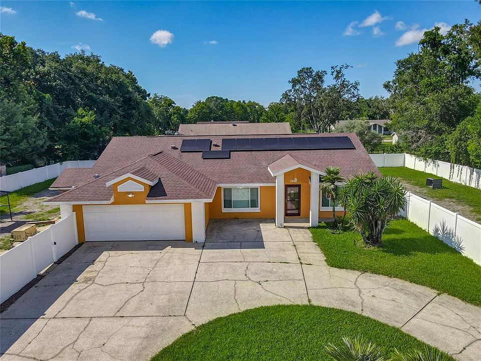 1st image of 1205 Forest Cir