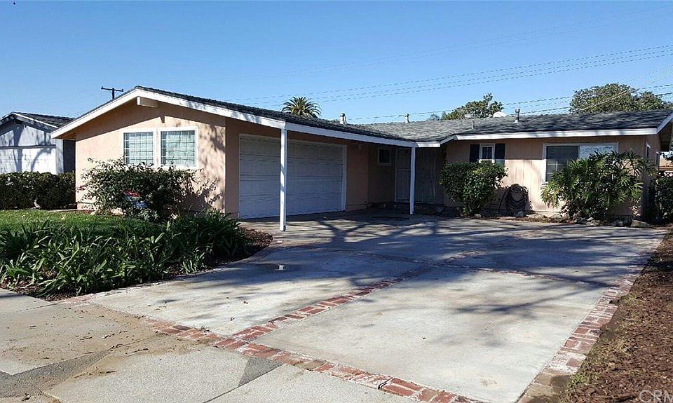 1st image of 1139 N Siesta Ave