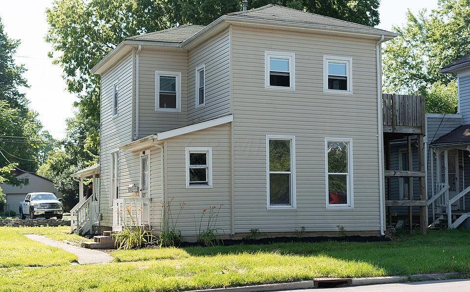 1st image of 118 S Walnut St