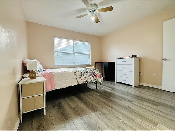 4th image of 5020 Terrace Palms Cir Unit 202