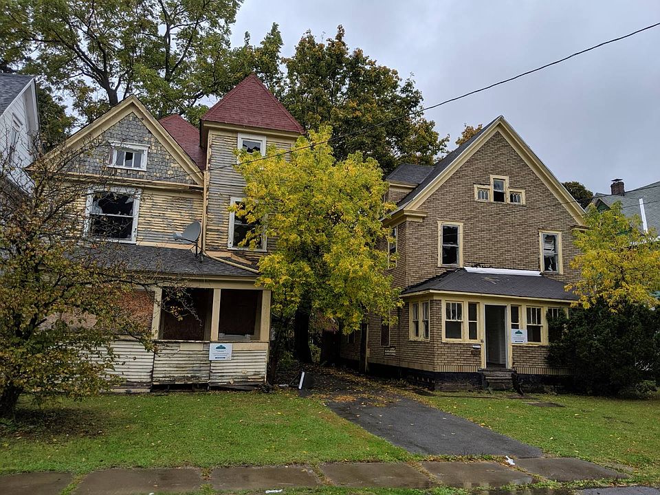 1st image of 328 Primrose Ave