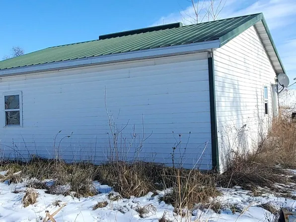 1320 Clayton Ave, Wayland, IA 52654