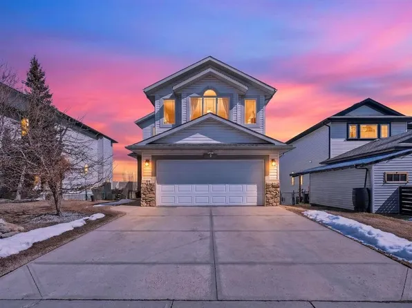 44 SW Bow Ridge Dr, Cochrane, AB T4C 1V5