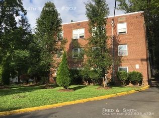 4230 34th St APT 302, Mount Rainier, MD