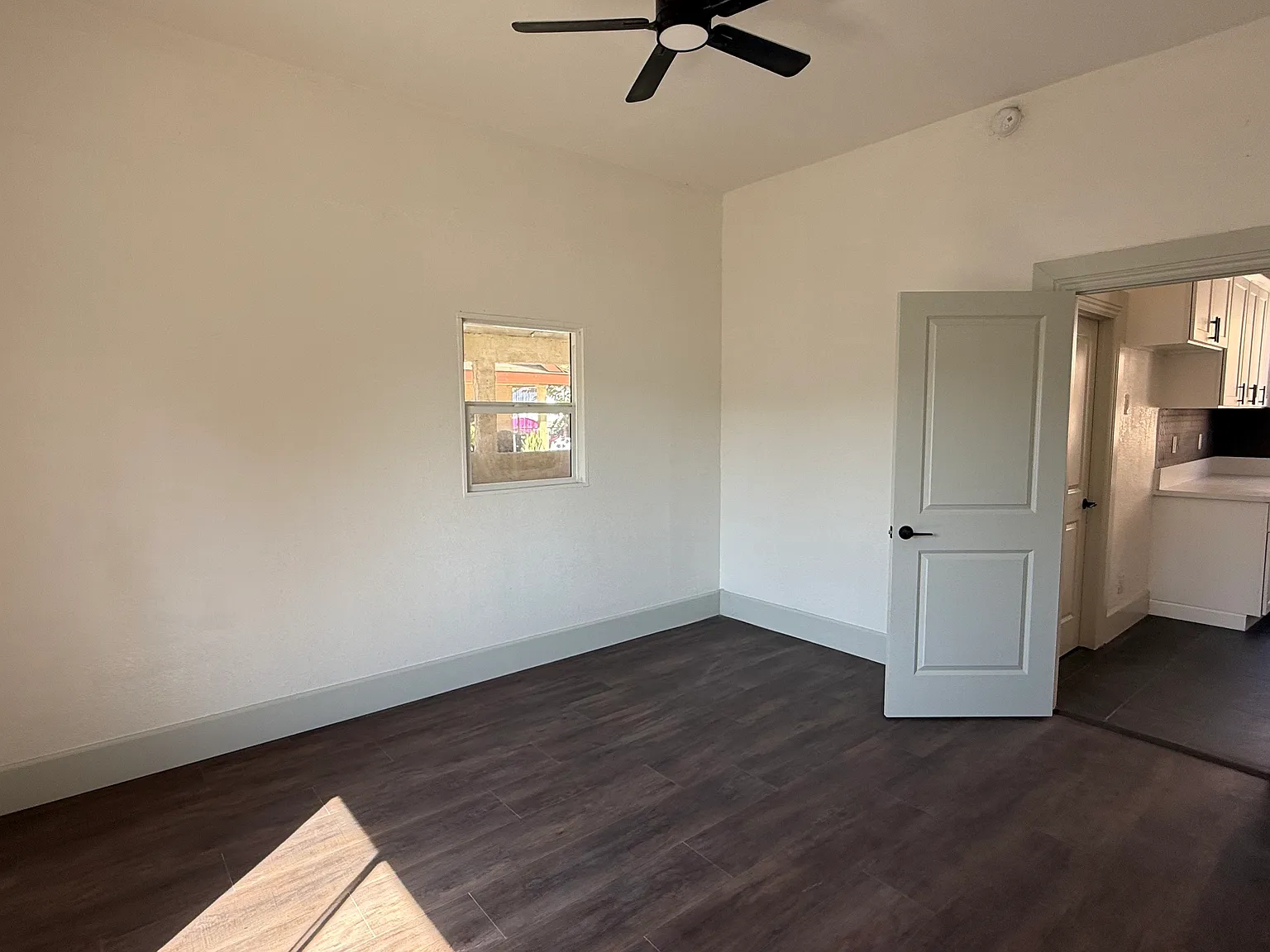 2 bed, 1200 sqft, $3,000 — Photo 1