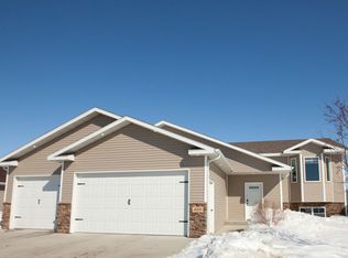 4909 Coleman St, Bismarck, ND 58503