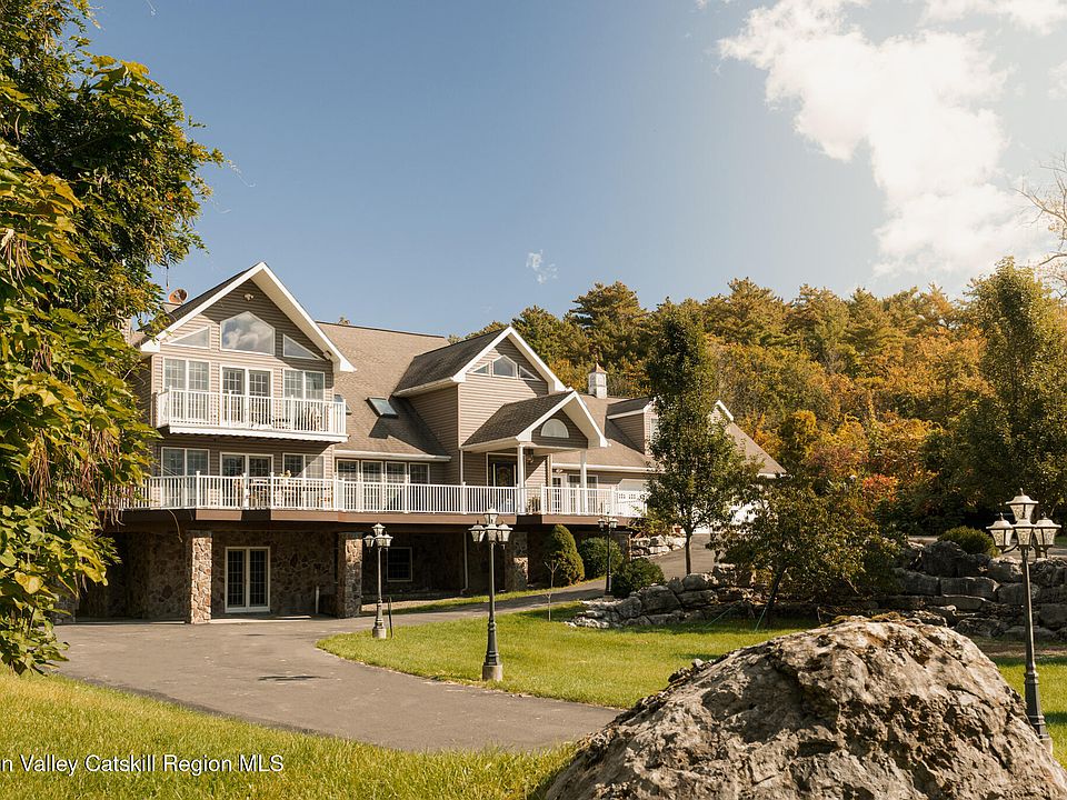 1st image of 627 Green Lake Road