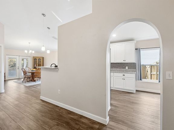 5th image of 12227 Glenn Hollow Dr