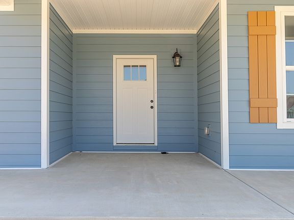 5th image of 2060 Beverly Ct