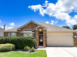 2033 Dove Crossing Dr, New Braunfels, TX 78130