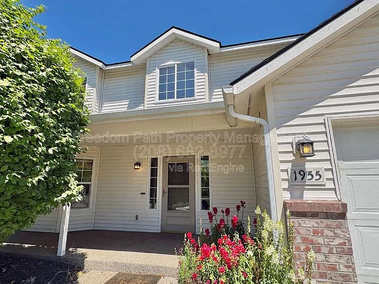 1955 W Ridgemont Ave — Photo 2