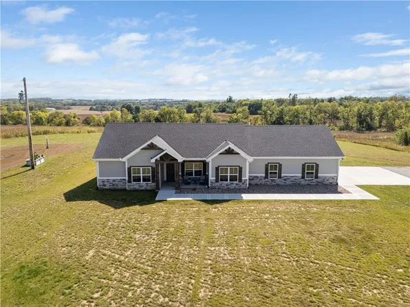 12185 Masonic Dr, Dearborn, MO 64439