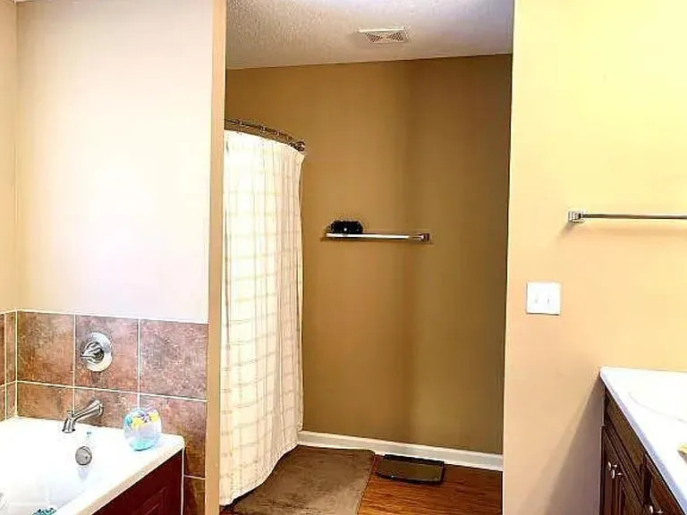 2567 Chad Dr — Photo 2