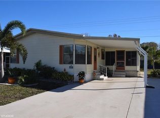 31 Pelican Dr E, Oldsmar, FL 34677