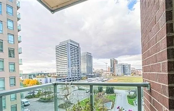 23 Oneida Cres #411 — Photo 31