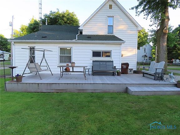 5th image of 601 E Washington St