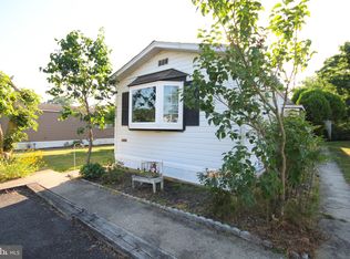 939 Blackberry Dr, Mullica Hill, NJ 08062