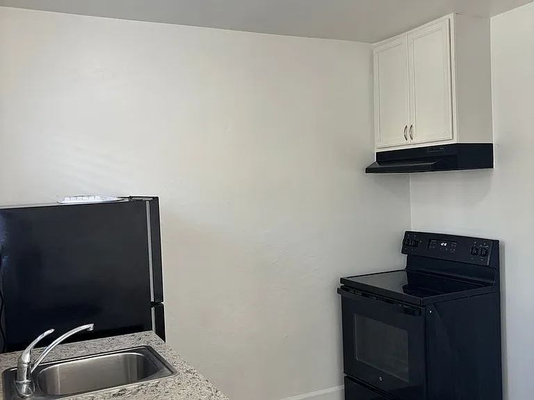 1135 Dawson Ave — Photo 6