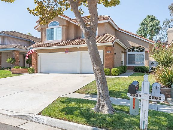 3rd image of 2550 Redrock Dr