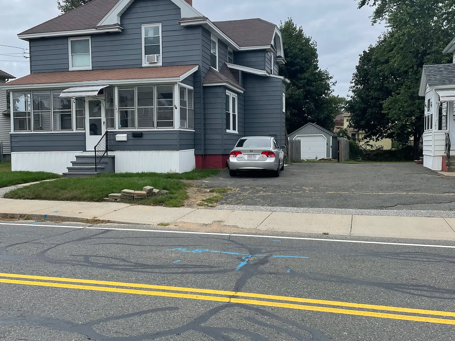 2 bed, 1250 sqft, $1,600 — Photo 1